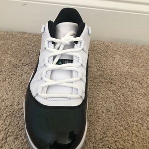 Men's Athletic Shoes
